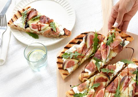 Grilled Pizza with FAGE Total, Prosciutto and Figs