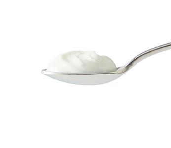 Vanilla yoghurt spoon